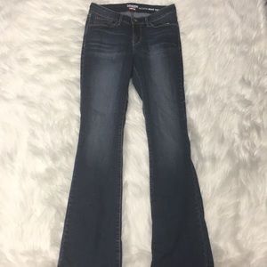Denizen Levi’s size 4M modern boot cut